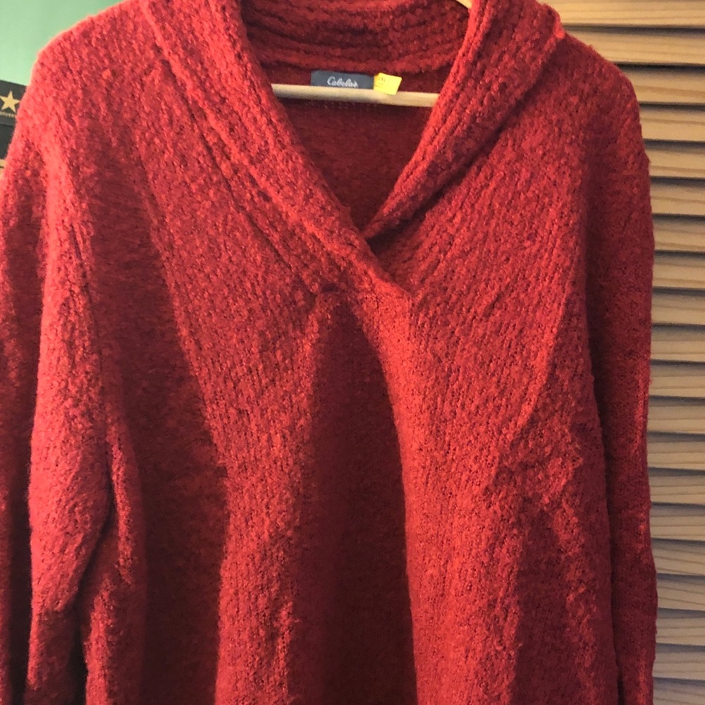 Cabela’s V neck Sweater